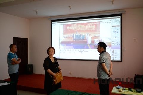 韓國(guó)客戶來公司考察時(shí)體驗(yàn)云平臺(tái)技術(shù) 韓國(guó)客戶來公司考察時(shí)體驗(yàn)云平臺(tái)技術(shù)